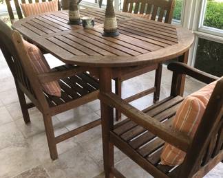 REDWOOD TABLE AND 4 CHAIRS