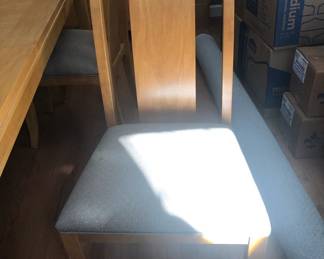  ETHAN ALLEN TABLE AND CHAIRS