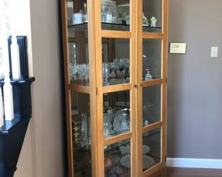 BY ETHAN ALLEN CURIO CABINET