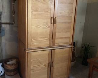 ENTERTAINMENT CENTER