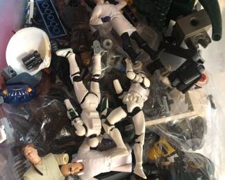 TOYS - ACTION FIGURES