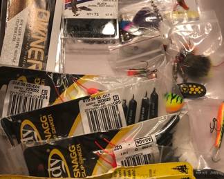 LURES, HOOKS, FREE WEIGHTS, JIGS