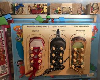 TOYS AND PUZZELS