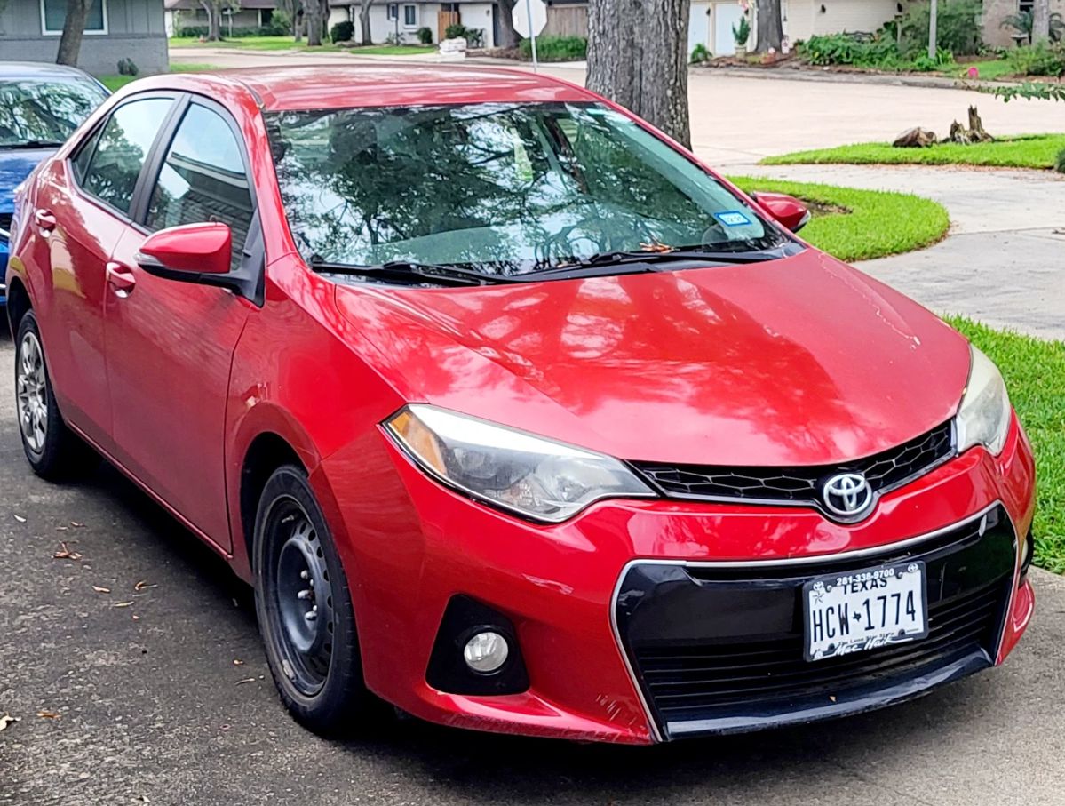 2015 Toyota Corolla 100900 miles Clear Title One Owner.
Highest offer currently at $6200. Highest offer at the end of the day Saturday 3pm. Must be paid for by the end of day Sunday 10/20/2024. Credit Card accepted for payment at 5%.