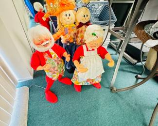 Annalee Dolls Mr. & Mrs Santa Claus 