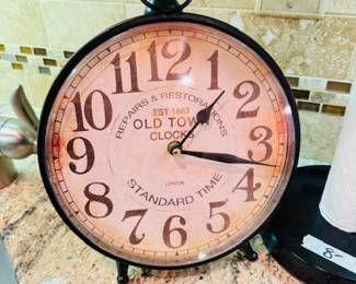 Cool Kitchen clock
