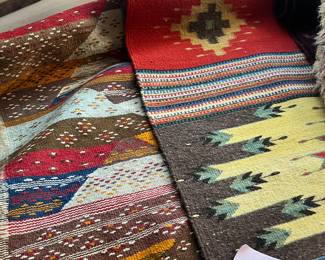 Beautifully made handwoven textiles ! 