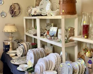 Milk glass, dish ware