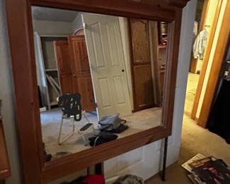 Mirror goes with dresser