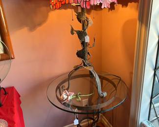 If nothing else, this Tiffany-style lamp would start a bunch of conversations.