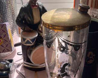 
L Vintage ceramic African-American Drummer ceramic 1950s Vintage cocktail shaker.