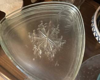 indiana glass atomic snowflake triangle dish set