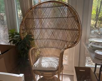 Authentic rattan peacock chair excellent condition