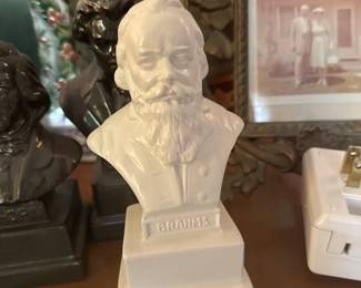 102Oct 14 2024 05 53pmMHrf