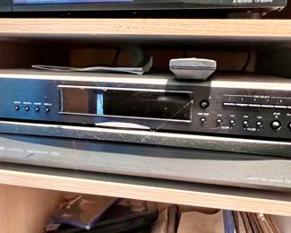 Onkyo Compact Disc. DX-C390