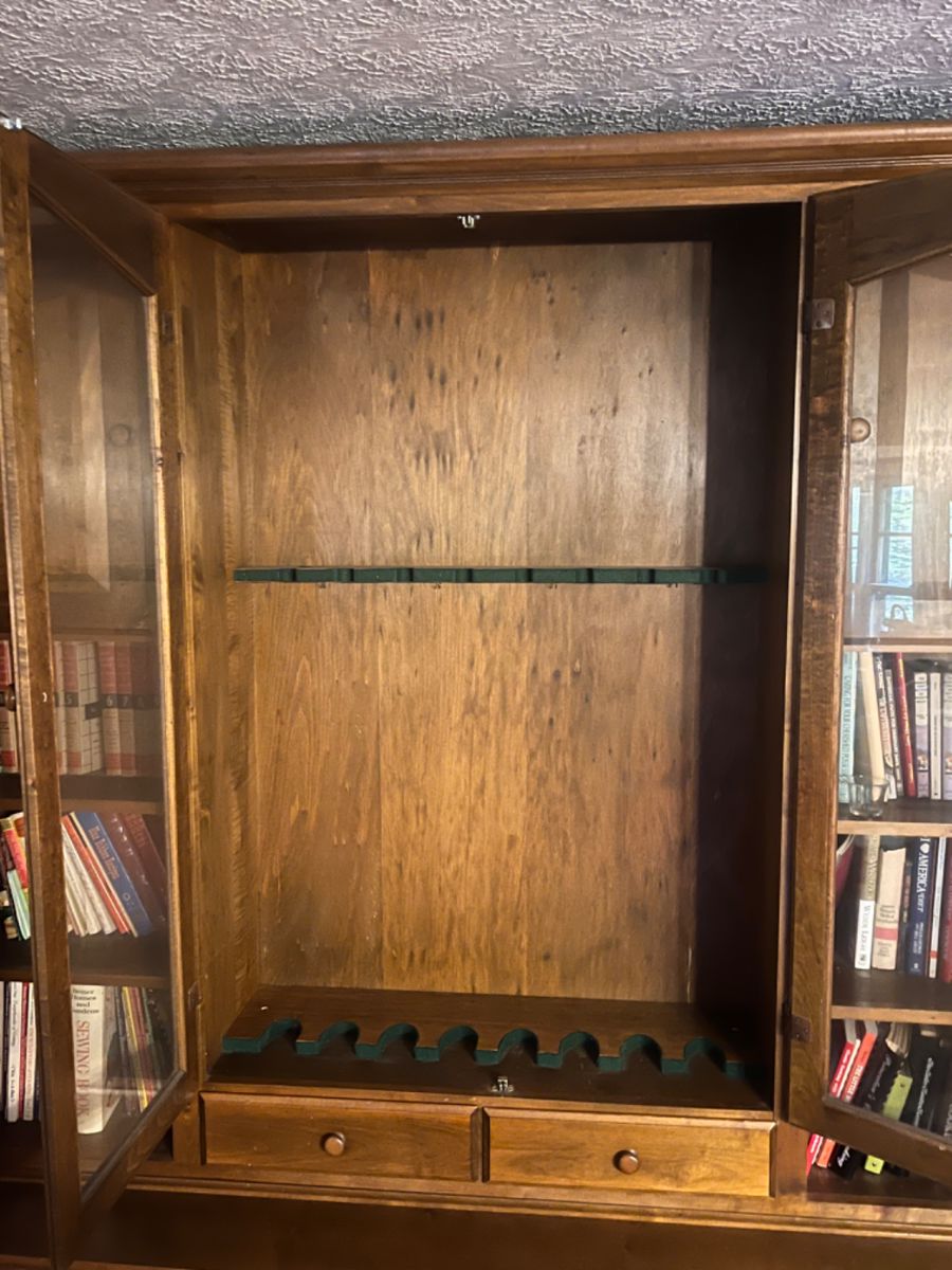 Estate of Laura Beard Antiques Collectibles... starts on 10/11/2024