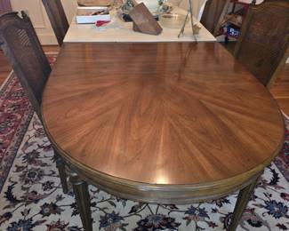 table 42"w/8'6"long with 2 leaves