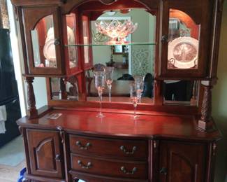 Jaclyn Smith Home By Largo Georgian Meadow Collection Dining Room Set, With Extra Chair and all protective pads