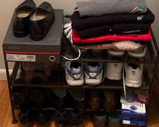 Sizes 10M-W, shoe rack