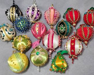 NG022 16 Hand Crafted Beaded Ornaments
