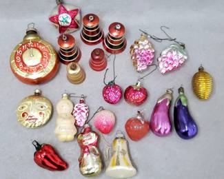 NG125 Mid Century Art Glass and mercury Glass Ornaments