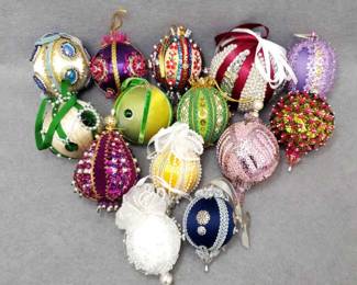 NG056 14 Hand Crafted Beaded Christmas Ornaments
