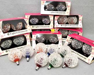 NG057 GE Lighted Snowball Ornaments