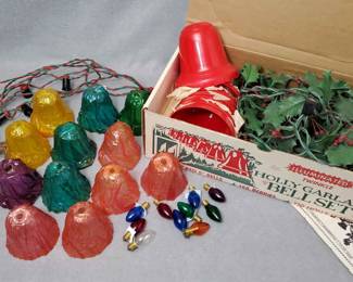 NG019 Vintage Holly Bell Christmas Lights Garland