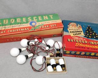 NG139 Vintage Florescent Christmas Lights and Bulbs
