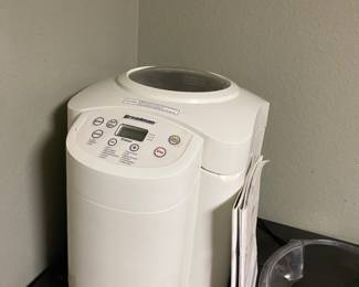Bread maker 