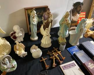 RELIGIOUS COLLECTIBLES 