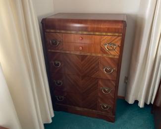 LIKE NEW WATERFALL SET.  AMAZING 