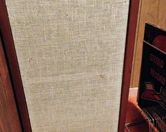 Pair of Acoustic Research AR 4x Speakers