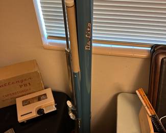 Da-Lite Projection Screen