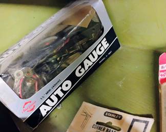 Chieftain Auto Gauge - Model 5-1083