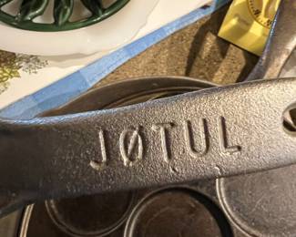 Jotul Cast Iron Aebleskiver Pan
