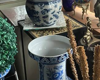 Chinoiserie Blue and White Octagon Jardiniere Cachepot, Blue and White Porcelain Chinoiserie Floor Vase