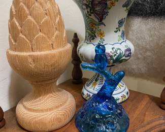 Fenton Blue Owl Ring Holder, Wood Carved Pineapple Finial 