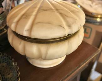 White Marble Shell Themed Jewelry Box