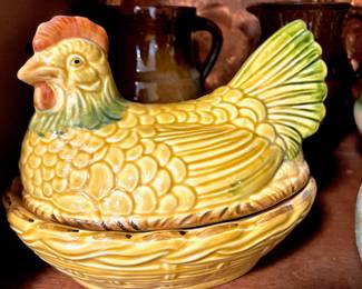 Vietri Ceramic Hen Basket – Made in Italy