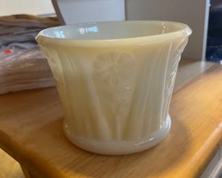 Custard Glass Flower Pot