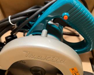  Makita 5005BA Circular Saw 