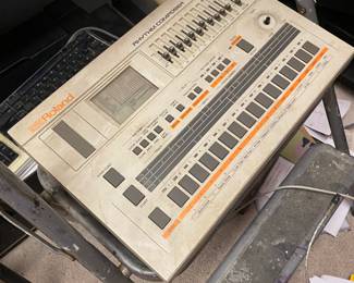 Roland mixing board