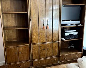 Bookcases come apart