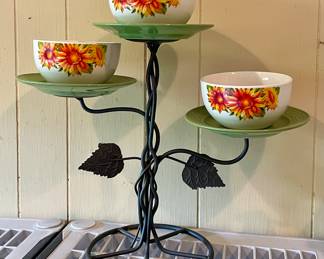 HANDCRAFTED GARDEN ART