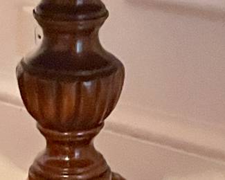 ANTIQUE 2-TIER PIE-CRUST TABLE