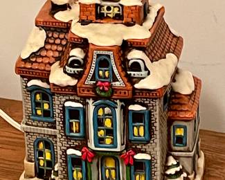 CERAMIC HOLIDAY VILLAGE HOME by LEFTON CHINA
