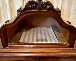 ANTIQUE CHEST OF DRAWERS W/TOP CABINET