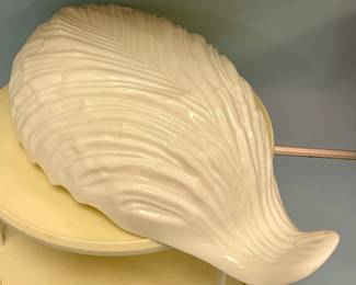 UNIQUE LARGE LEAF MILK GLASS BOWL