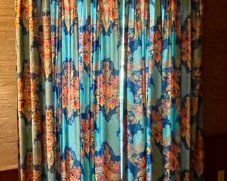 CUSTOM DRAPERIES/VALANCE